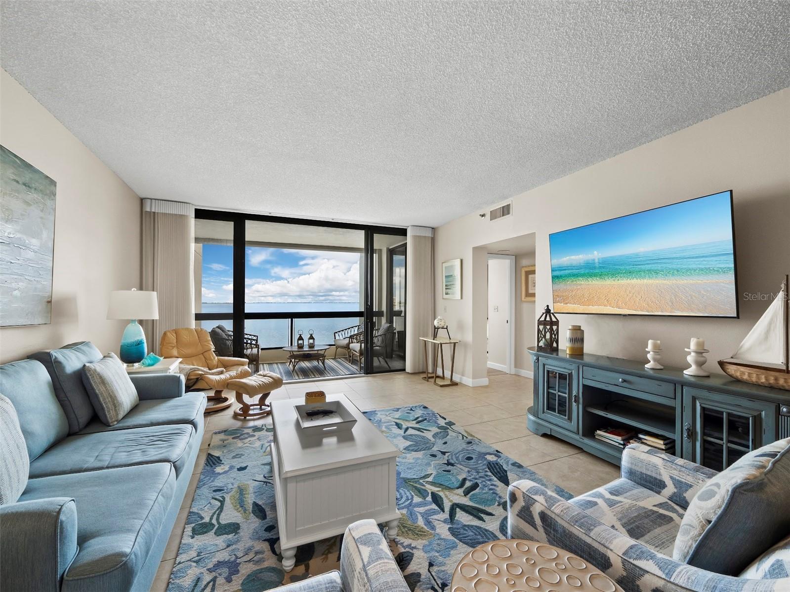 2020 HARBOURSIDE DR #442 — photo 3