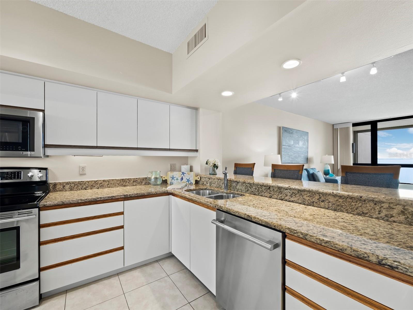 2020 HARBOURSIDE DR #442 — photo 11
