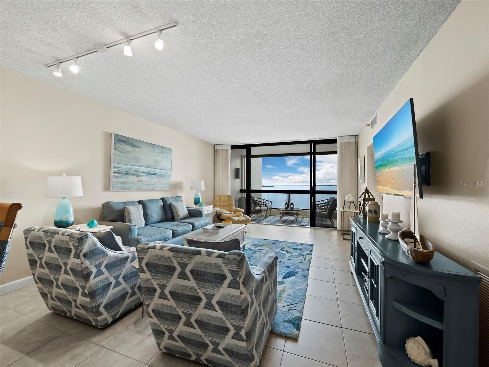 2020 HARBOURSIDE DR #442 — photo 4