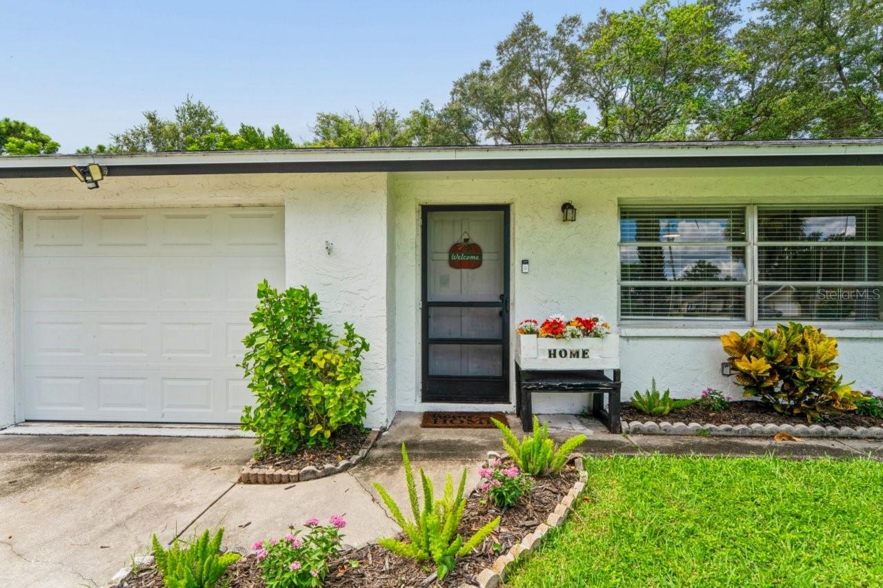 15915 VILLA DR — photo 32