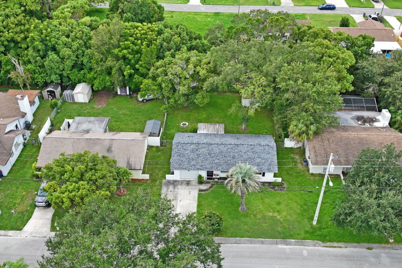 15915 VILLA DR — photo 43