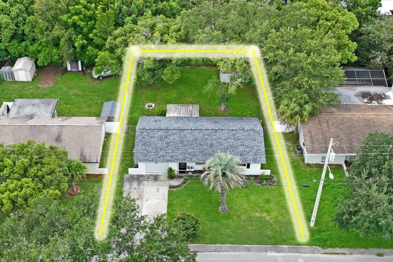 15915 VILLA DR — photo 37