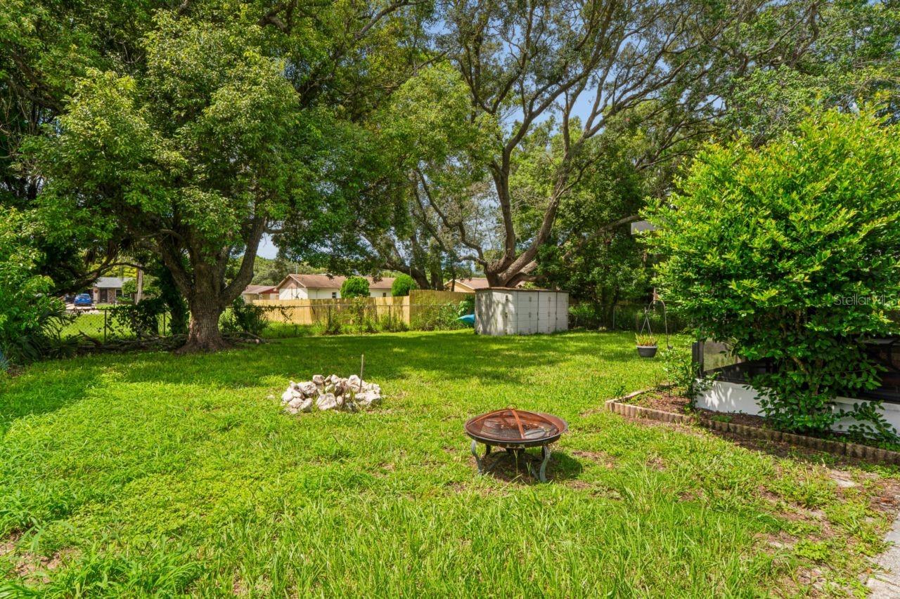 15915 VILLA DR — photo 48