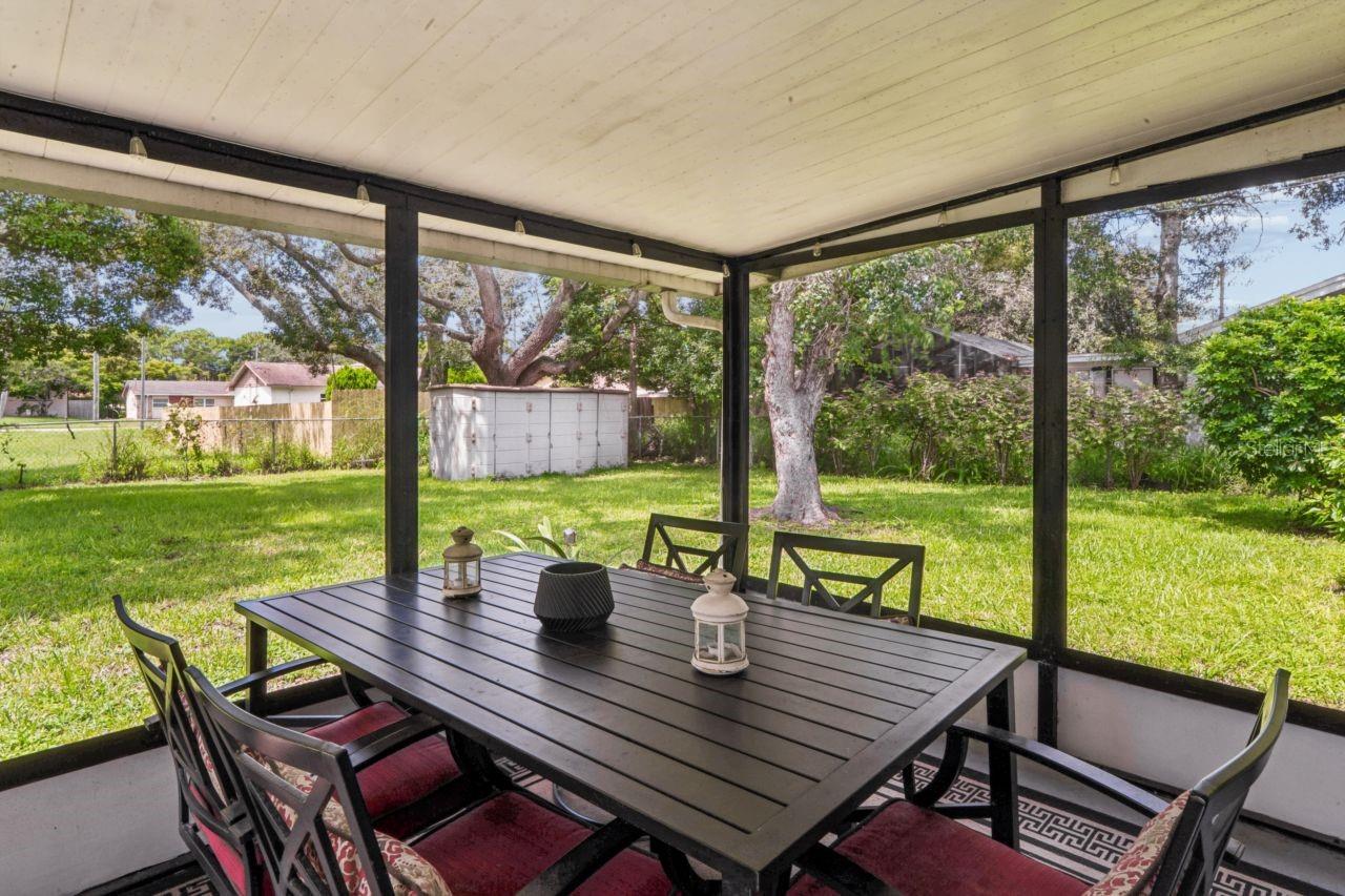15915 VILLA DR — photo 4