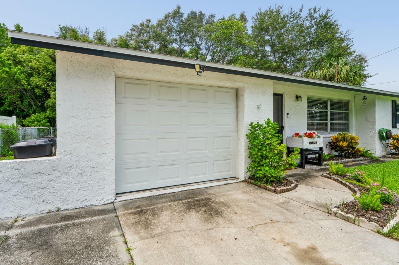 15915 VILLA DR — photo 30