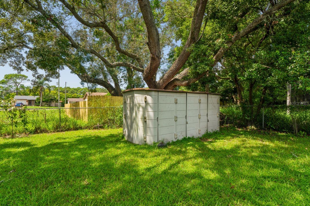 15915 VILLA DR — photo 46