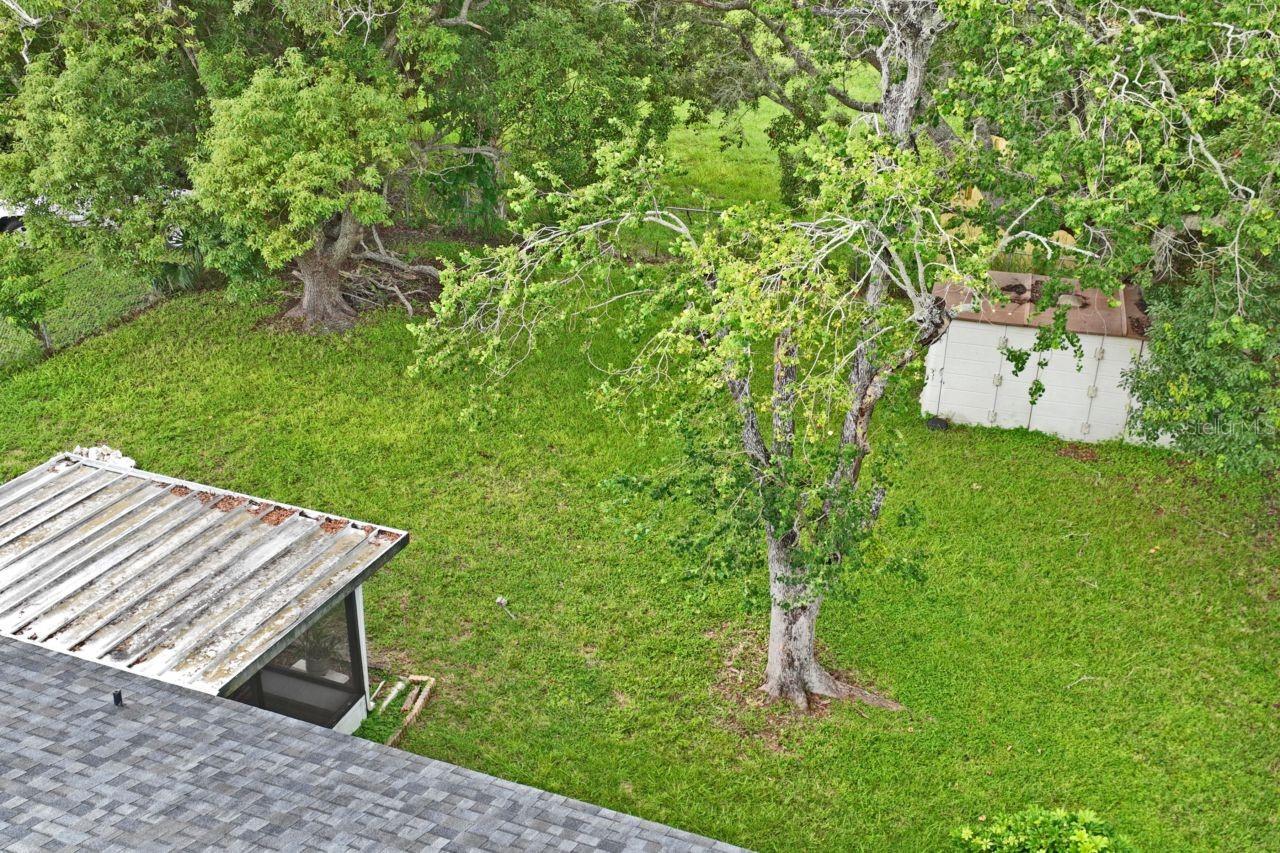 15915 VILLA DR — photo 44