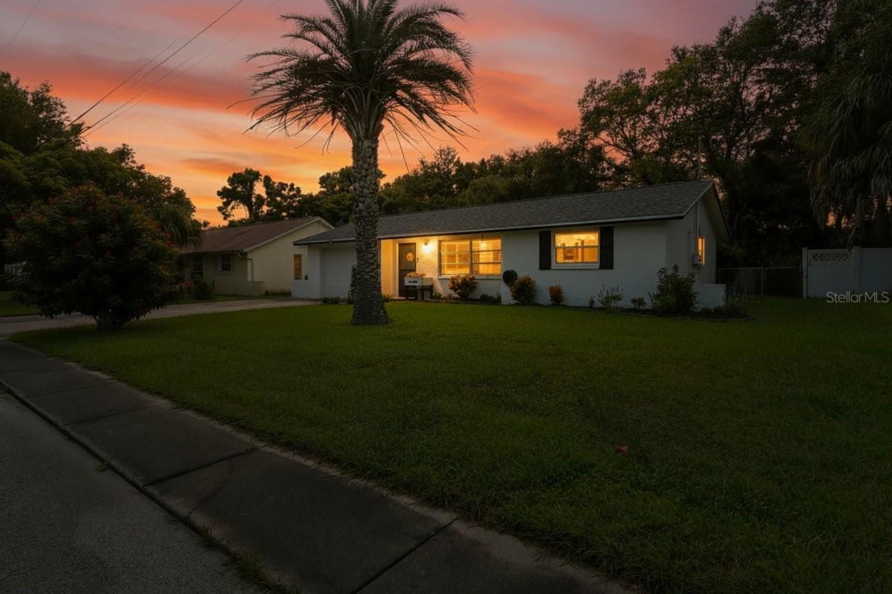 15915 VILLA DR — photo 29