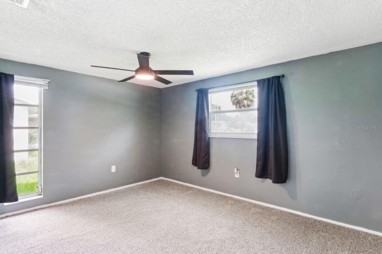 15915 VILLA DR — photo 25