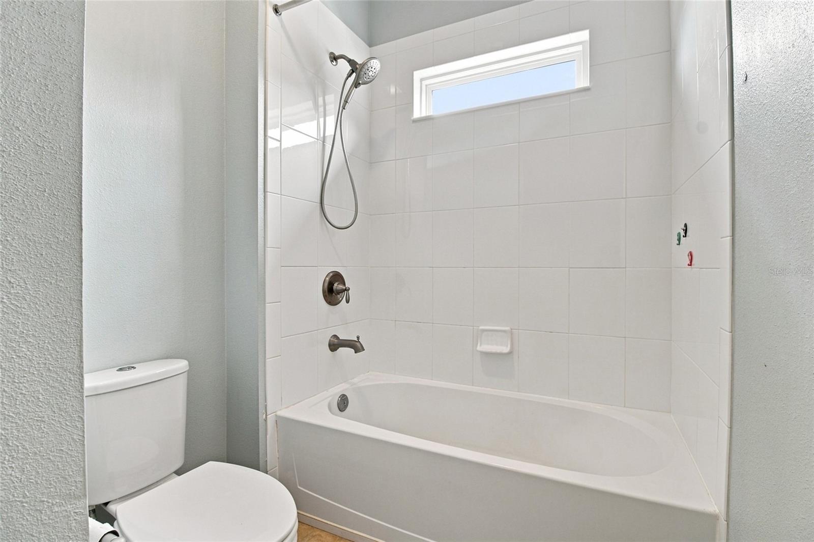 1215 HILLANDALE RESERVE DR — photo 36
