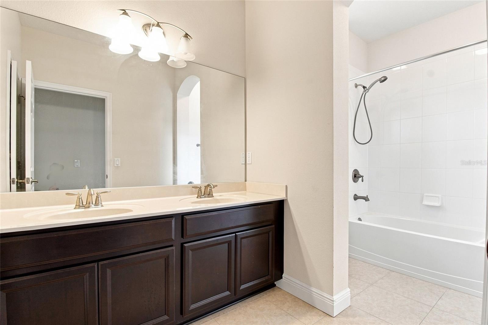 1215 HILLANDALE RESERVE DR — photo 31