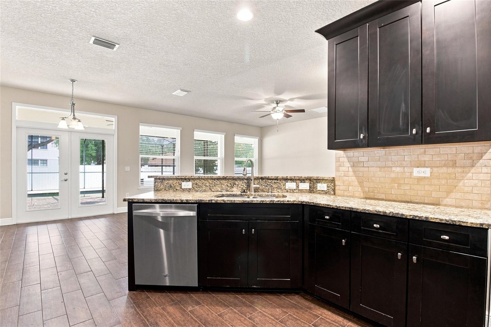 1215 HILLANDALE RESERVE DR — photo 14