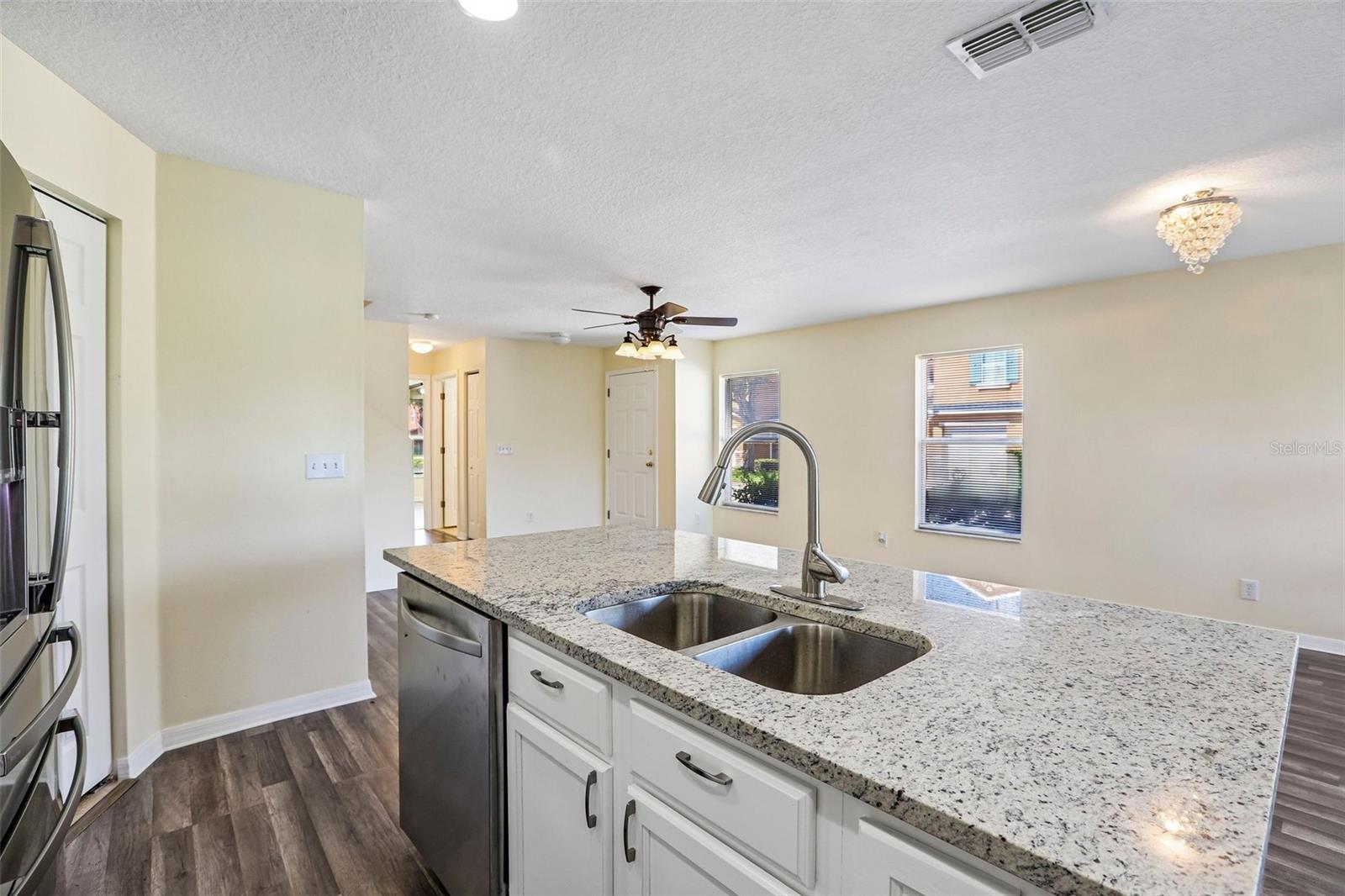 2520 COLONY REED LN — photo 4