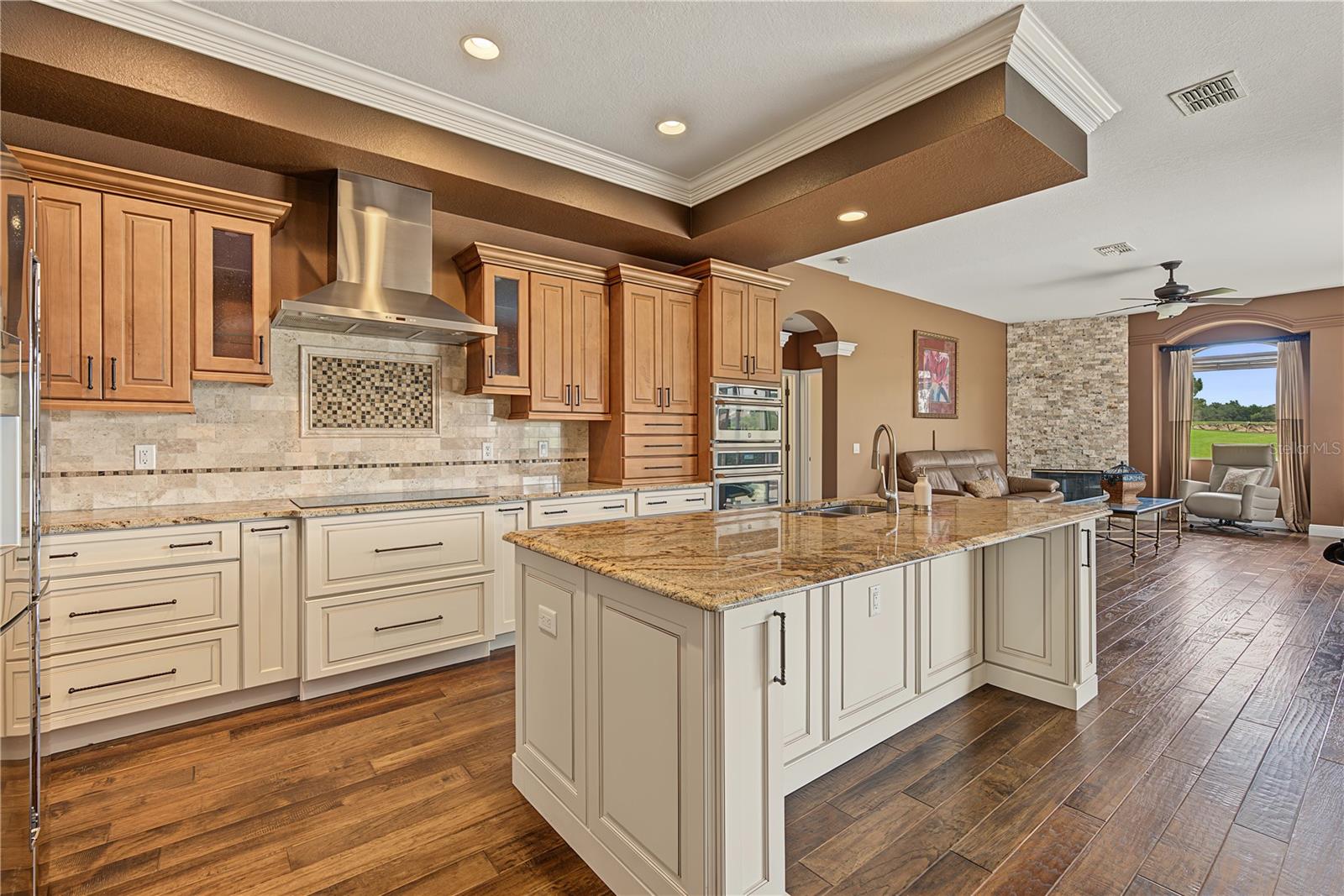 13823 THOROUGHBRED DR — photo 63