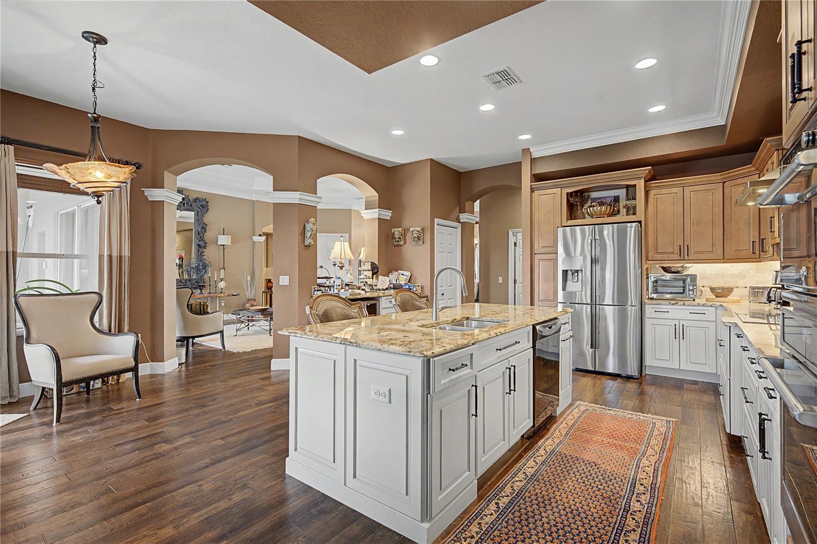 13823 THOROUGHBRED DR — photo 23