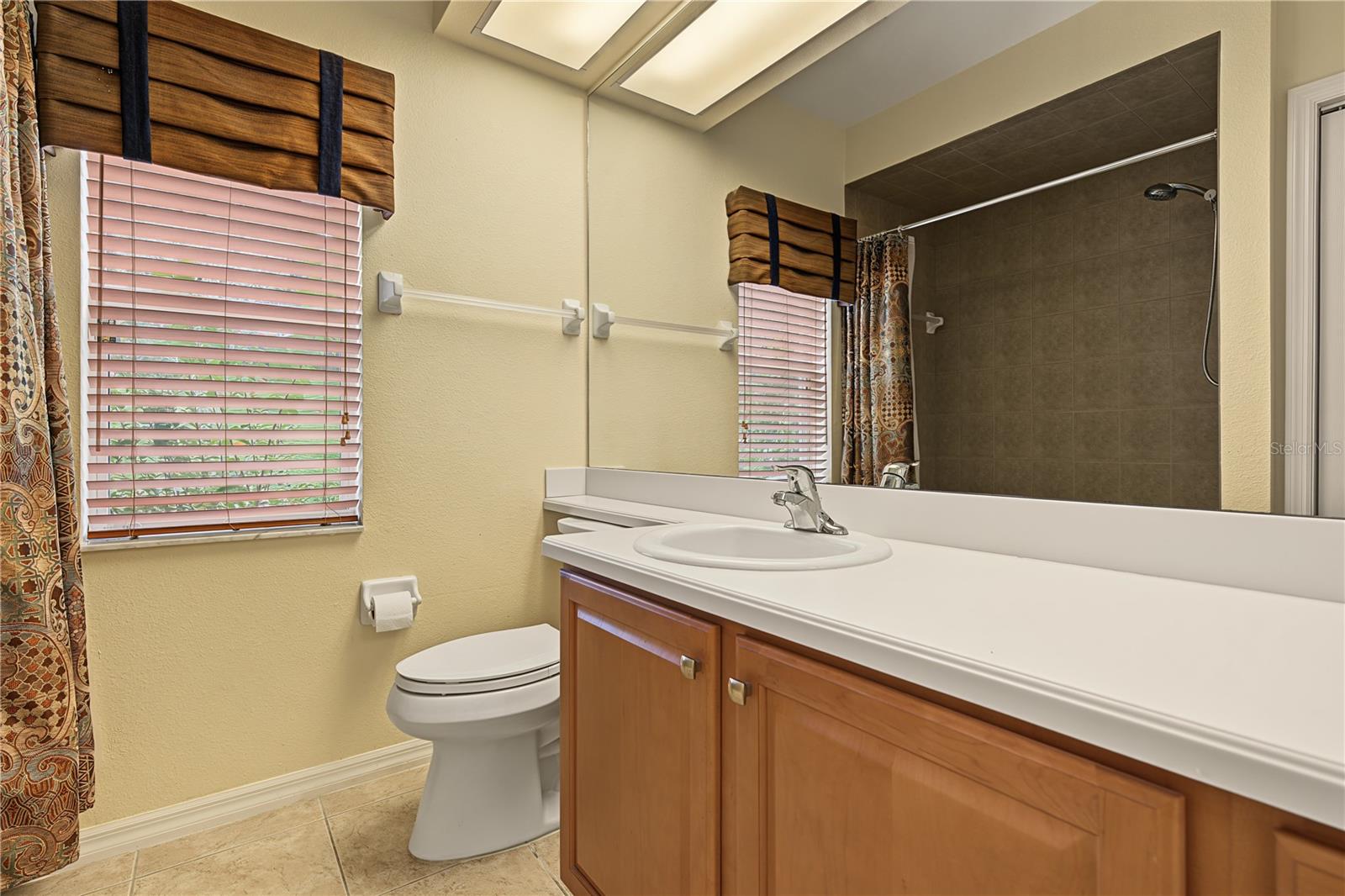 13823 THOROUGHBRED DR — photo 47