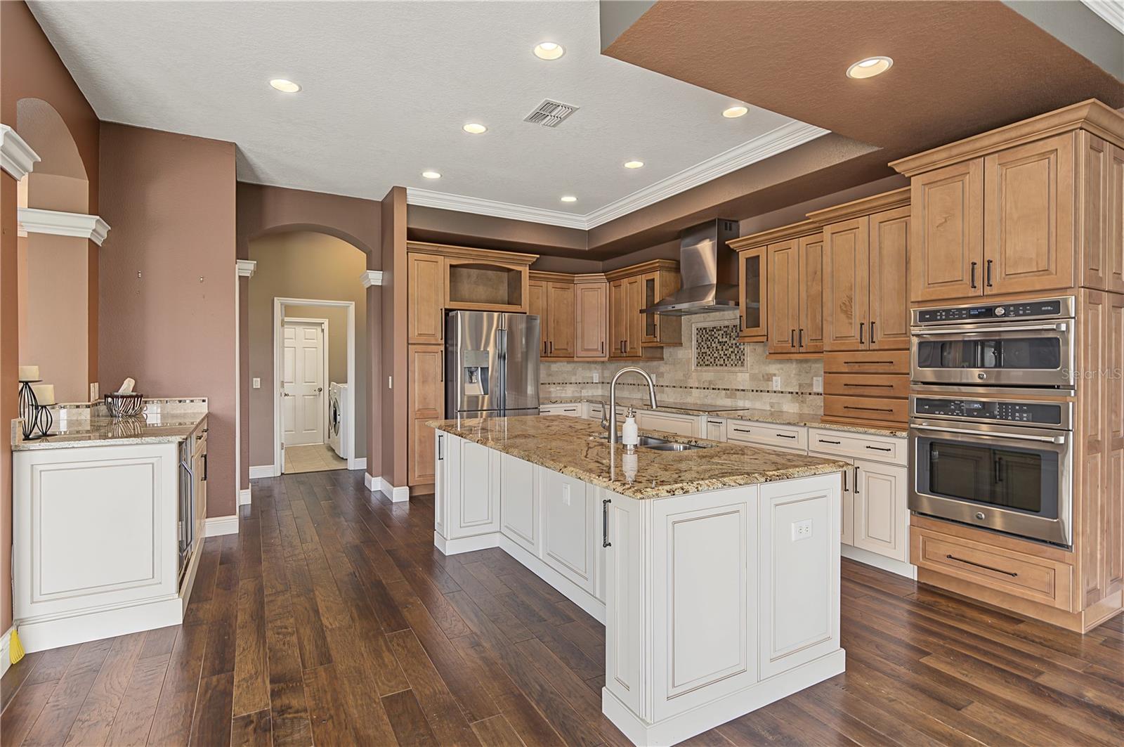 13823 THOROUGHBRED DR — photo 60