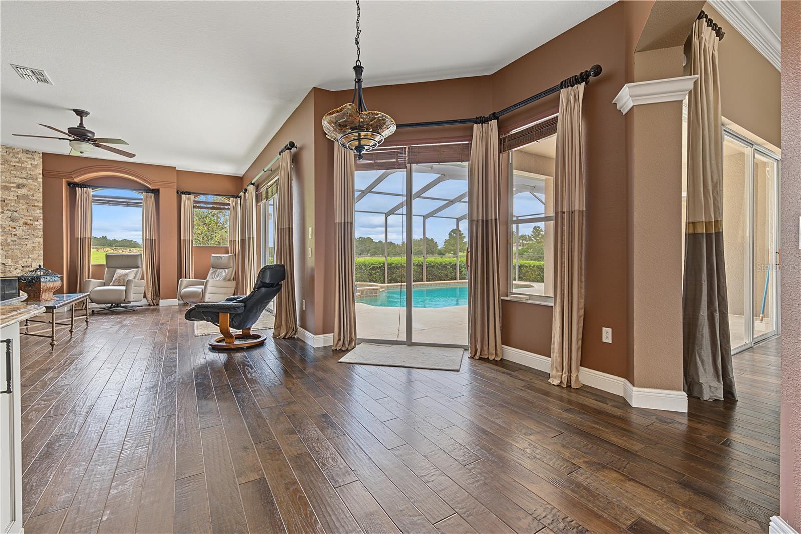 13823 THOROUGHBRED DR — photo 64