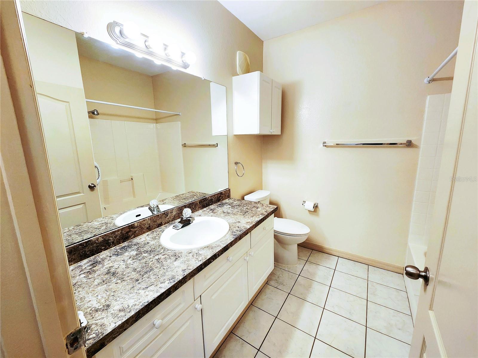 2733 VIA CIPRIANI #820B — photo 27
