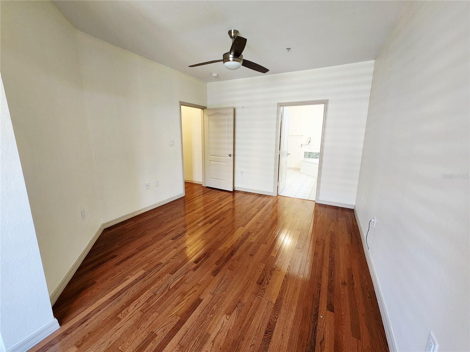 2733 VIA CIPRIANI #820B — photo 17