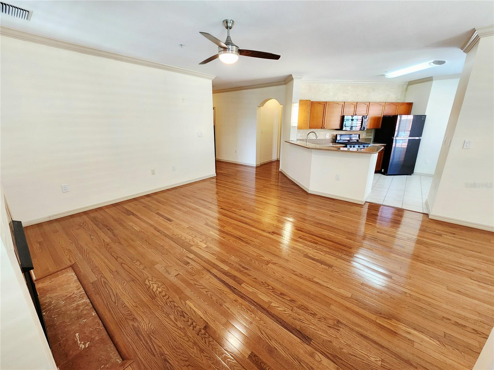 2733 VIA CIPRIANI #820B — photo 6