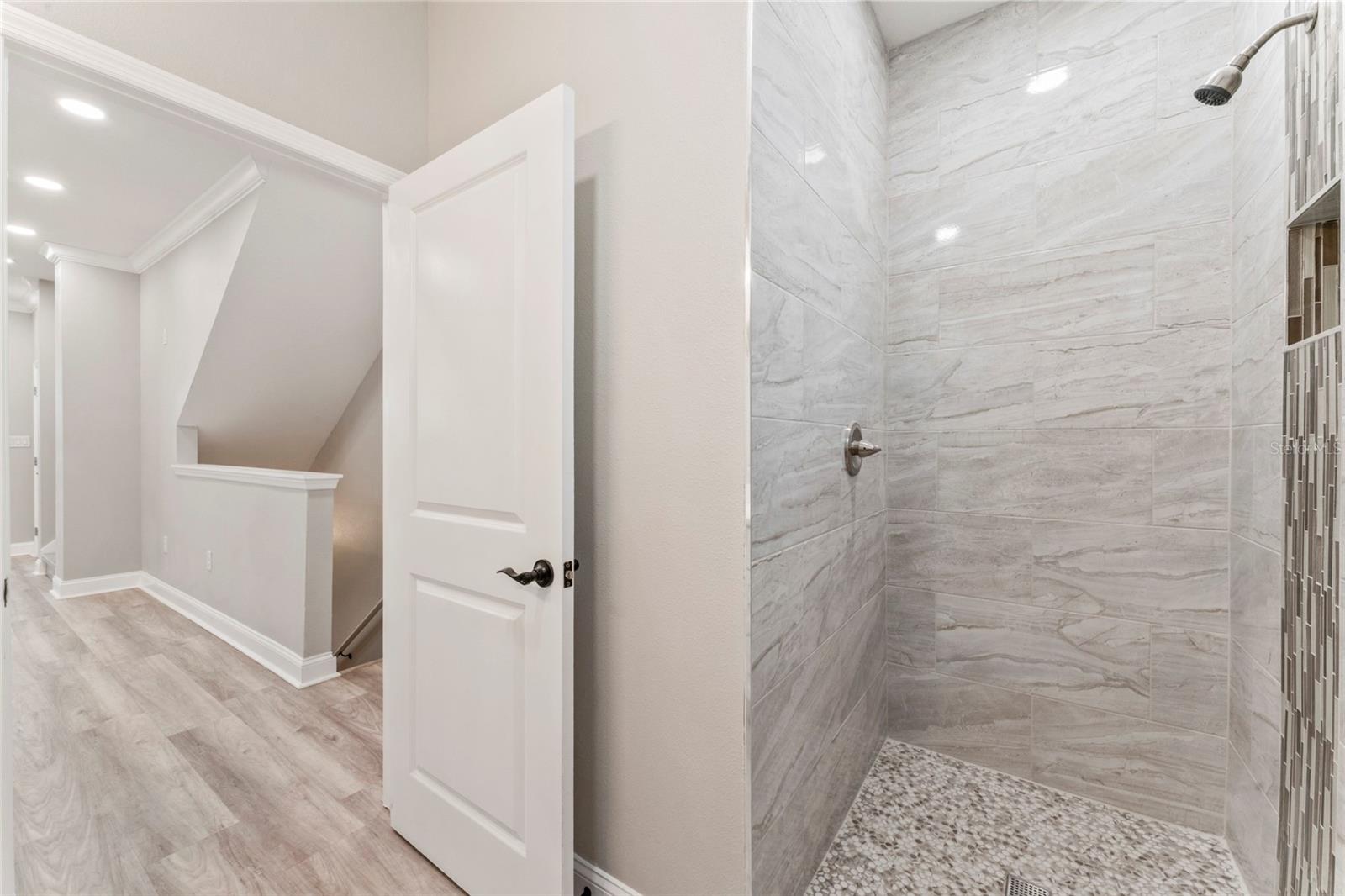 809 W LINEBAUGH AVE #2B — photo 9