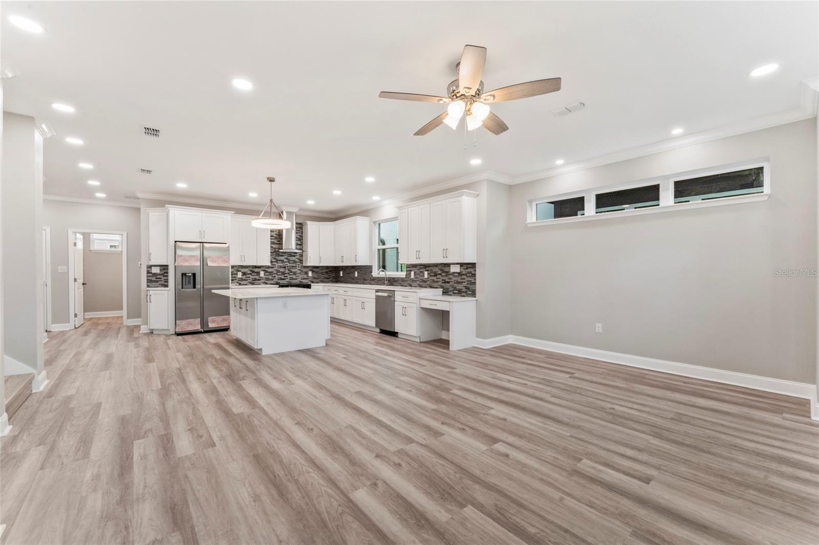 809 W LINEBAUGH AVE #2B — photo 16