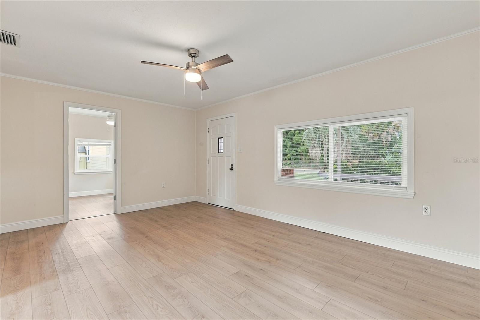 304 MOUNT PLEASANT RD — photo 14