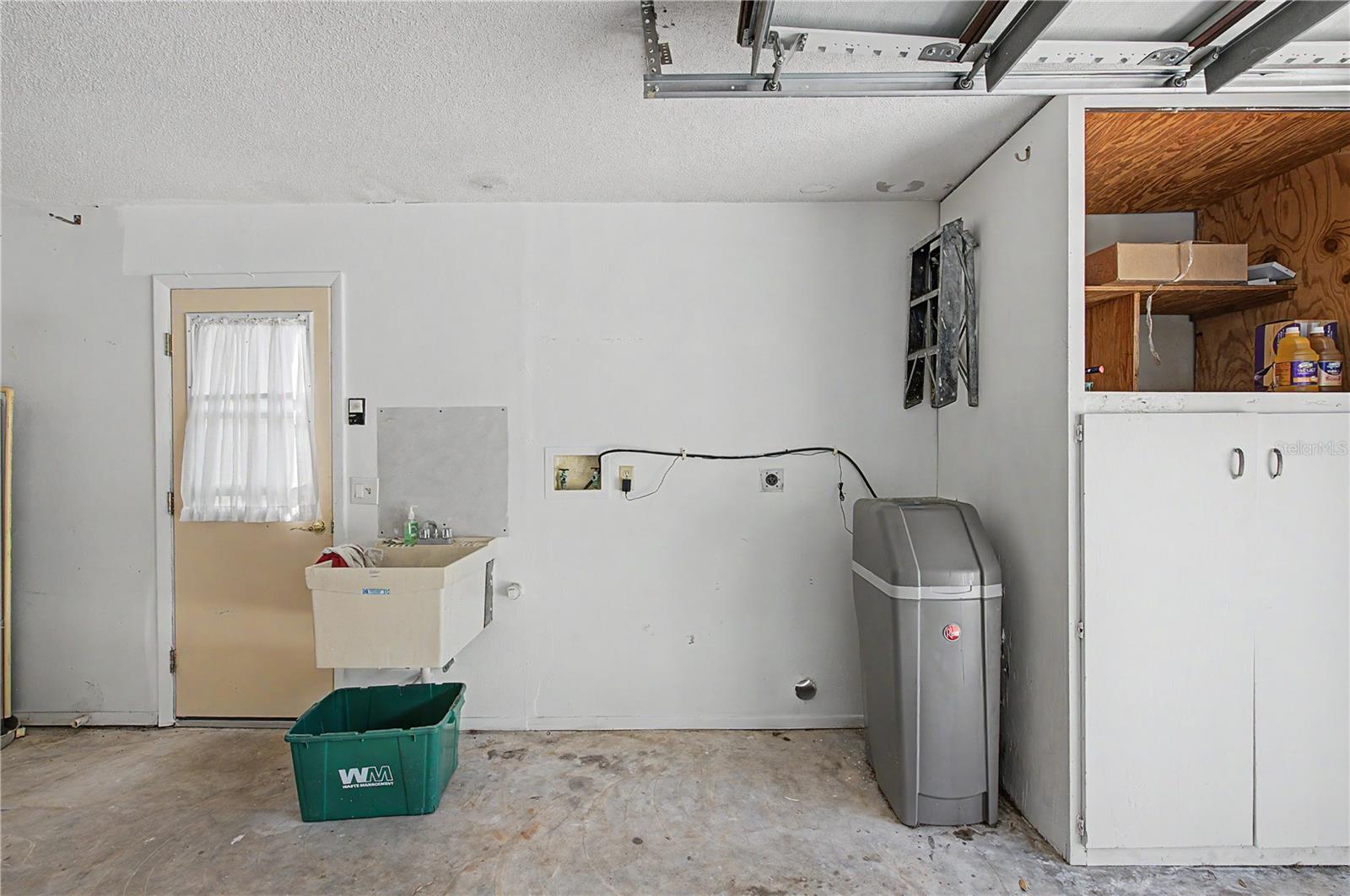 1302 GOLFVIEW DR — photo 26
