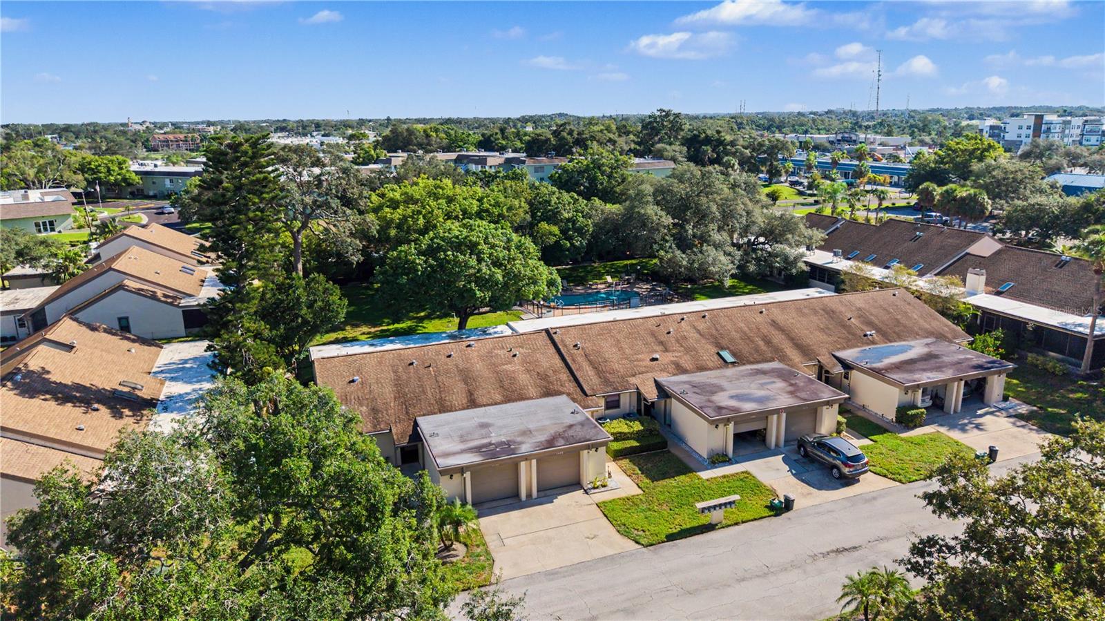 1302 GOLFVIEW DR — photo 37
