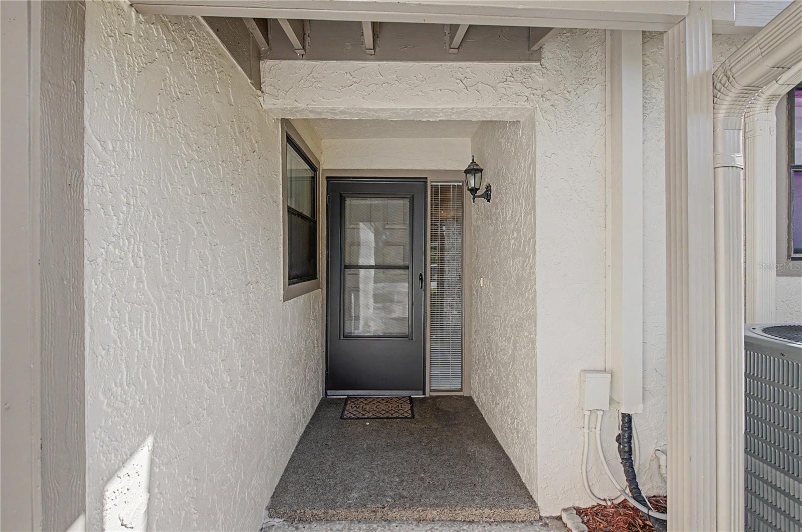 1302 GOLFVIEW DR — photo 2