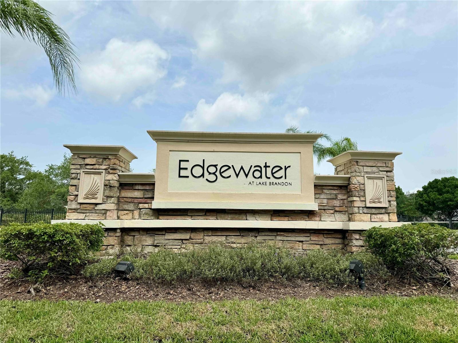 1529 WATER TERRACE LN — photo 39