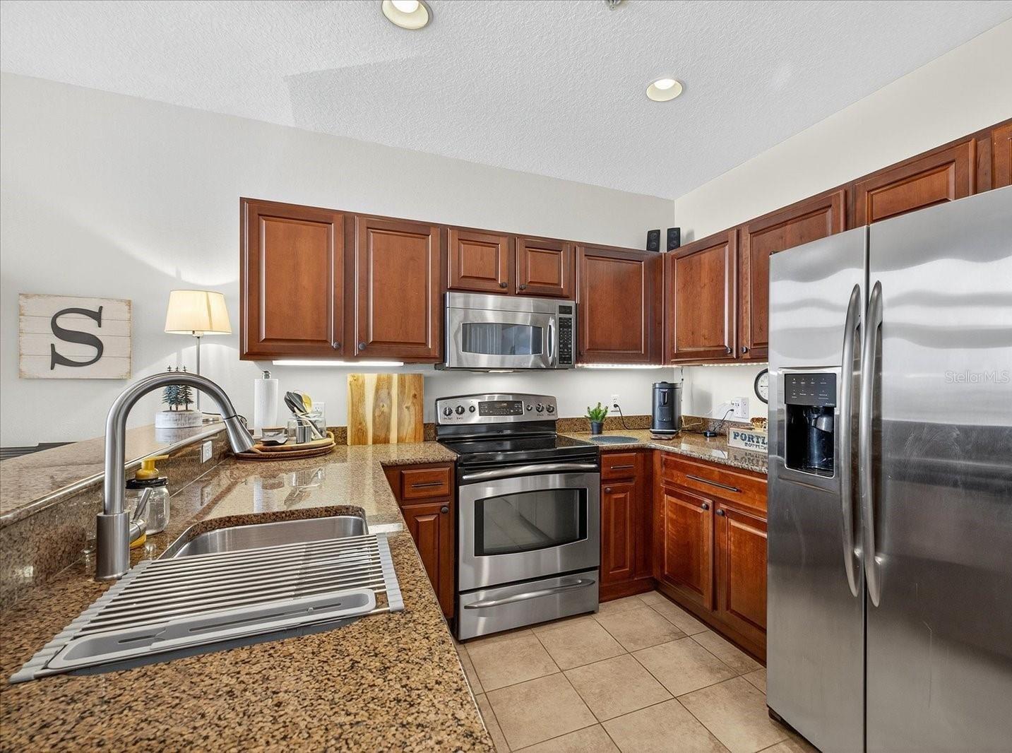 300 STATE ST E #326 — photo 31