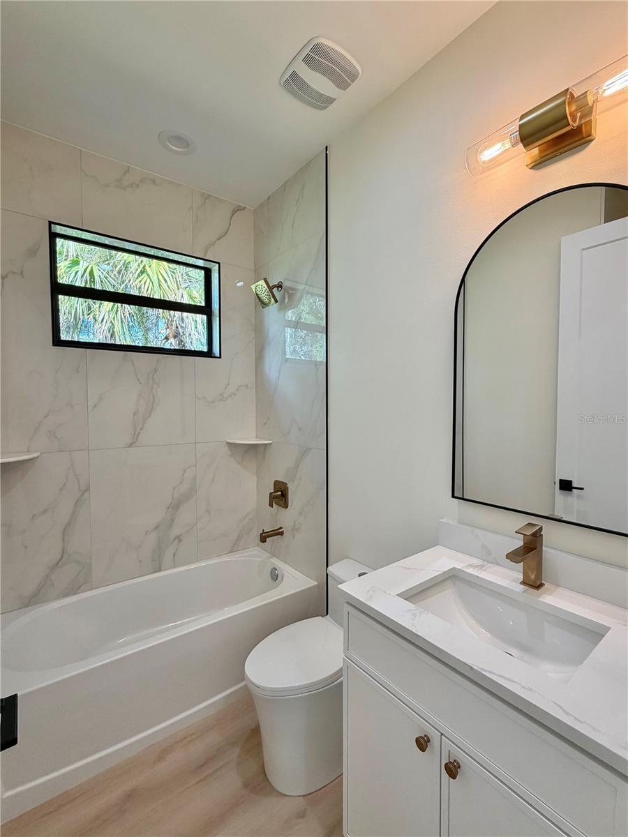 1845 HAVELOCK AVE — photo 19
