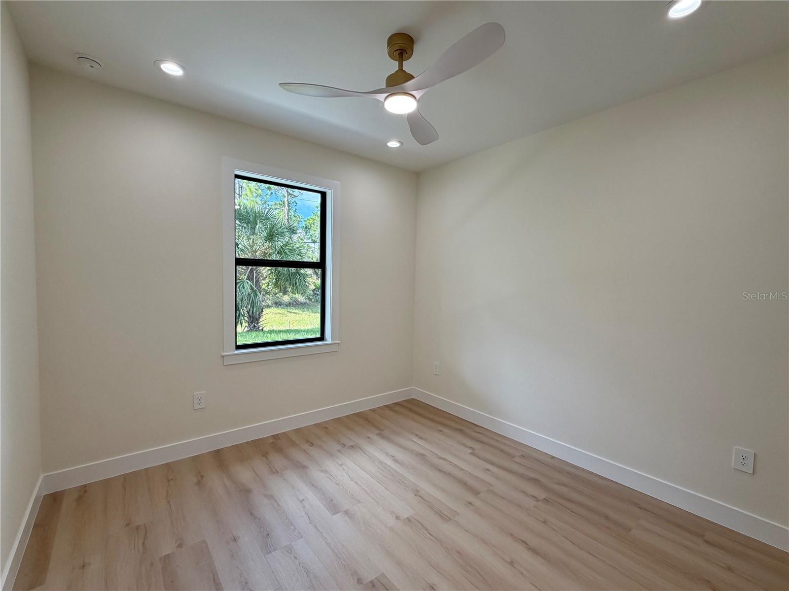 1845 HAVELOCK AVE — photo 15
