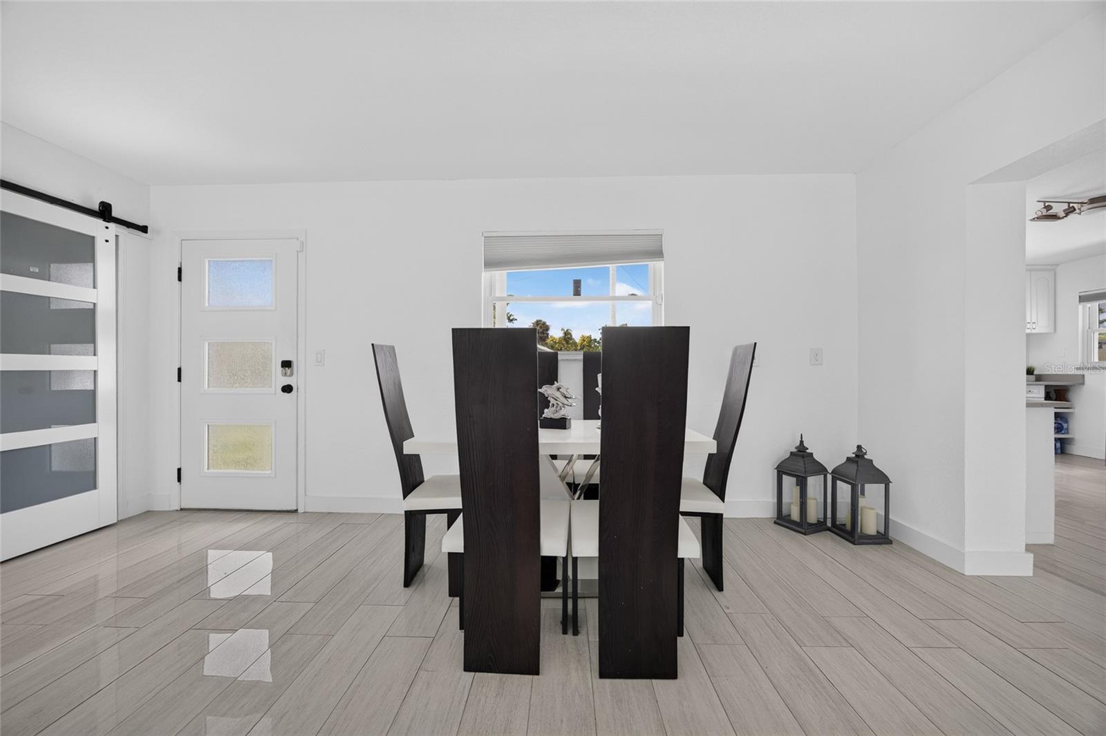 6484 ANGLE PL — photo 11