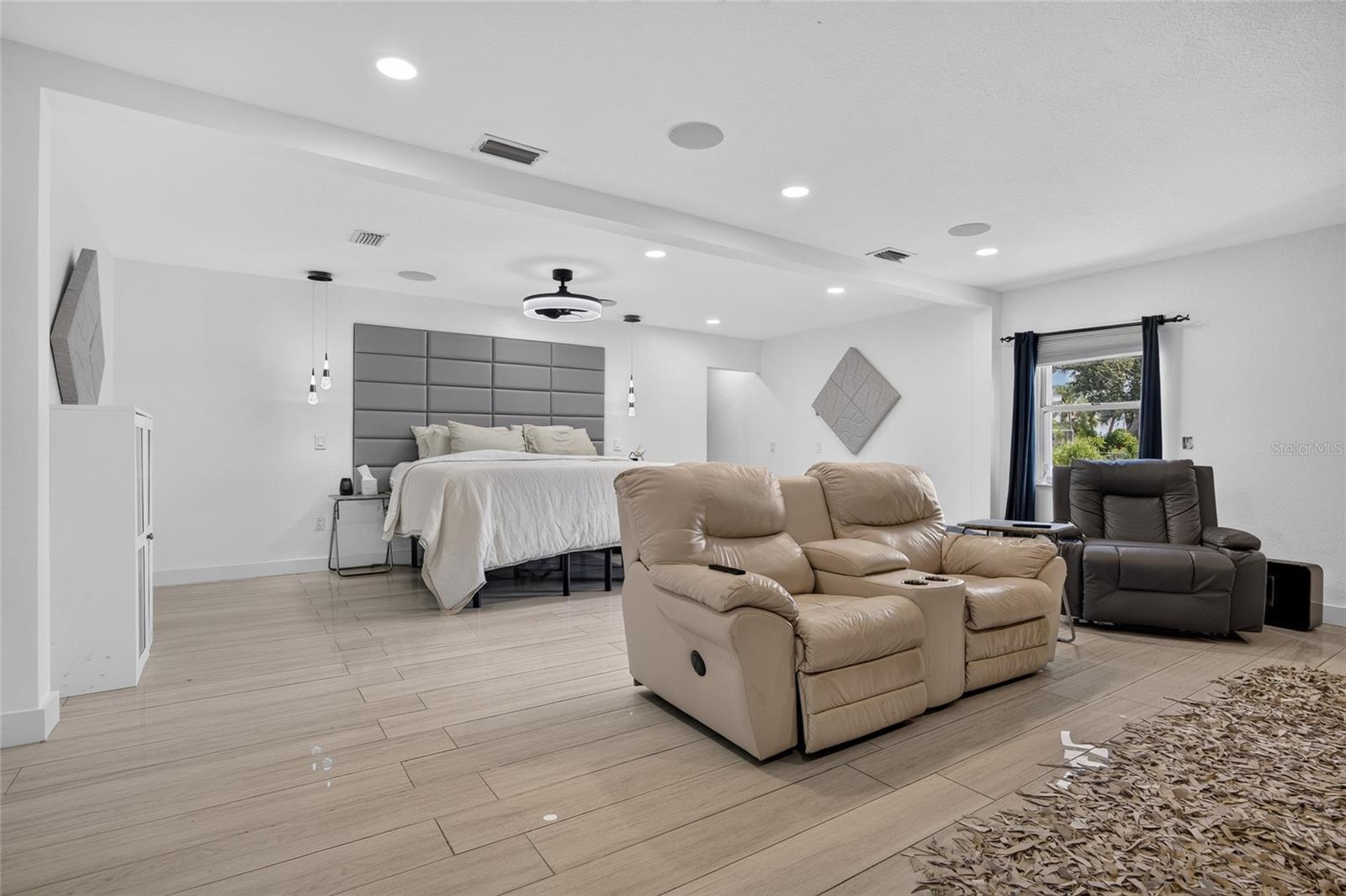 6484 ANGLE PL — photo 16