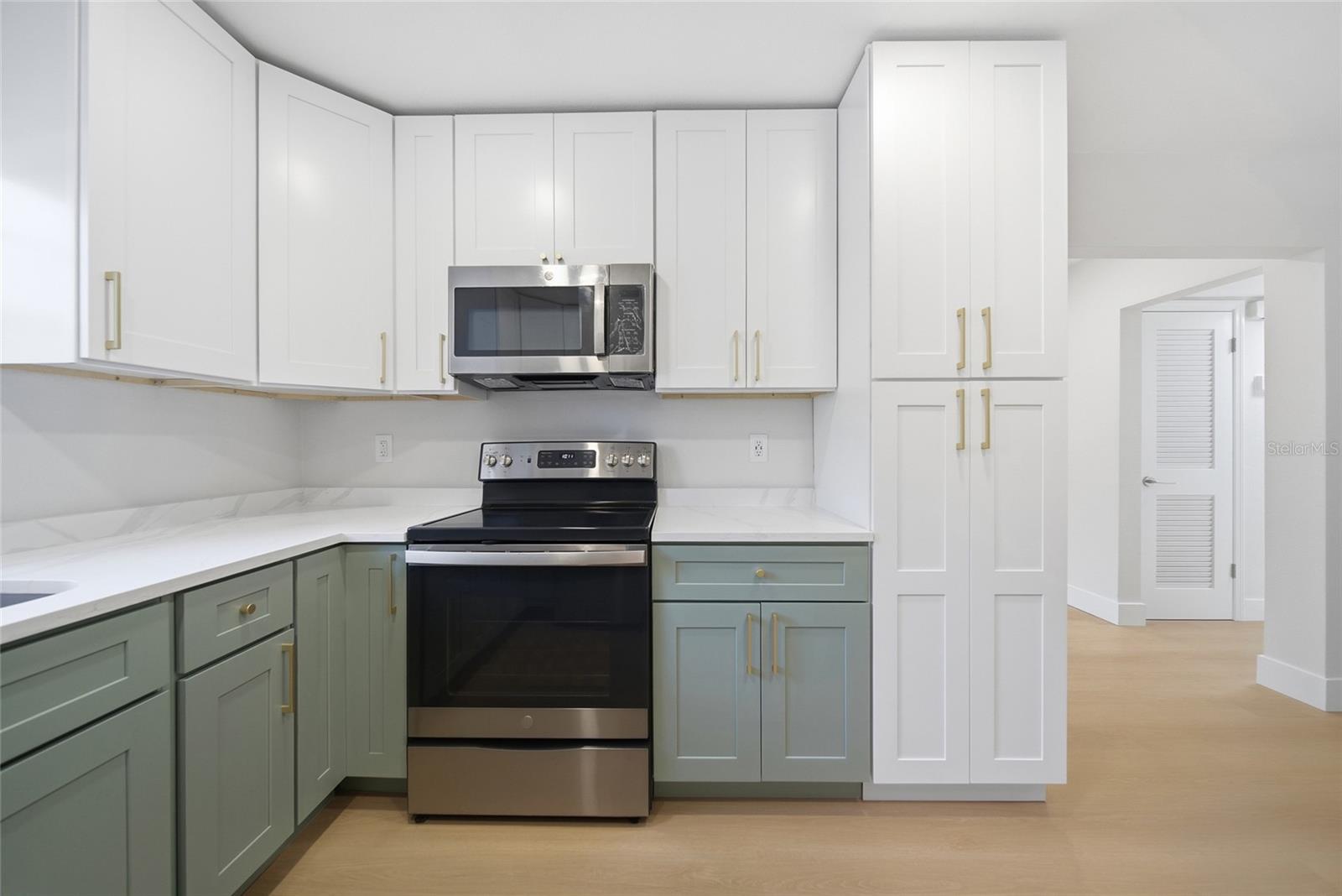 5401 E 98TH AVE — photo 13