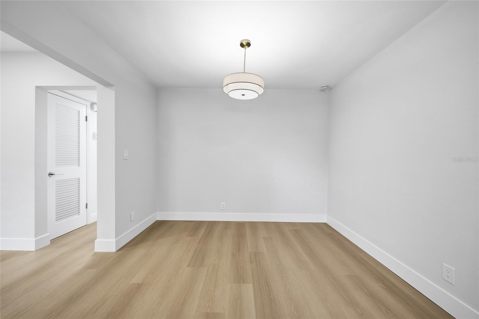 5401 E 98TH AVE — photo 16