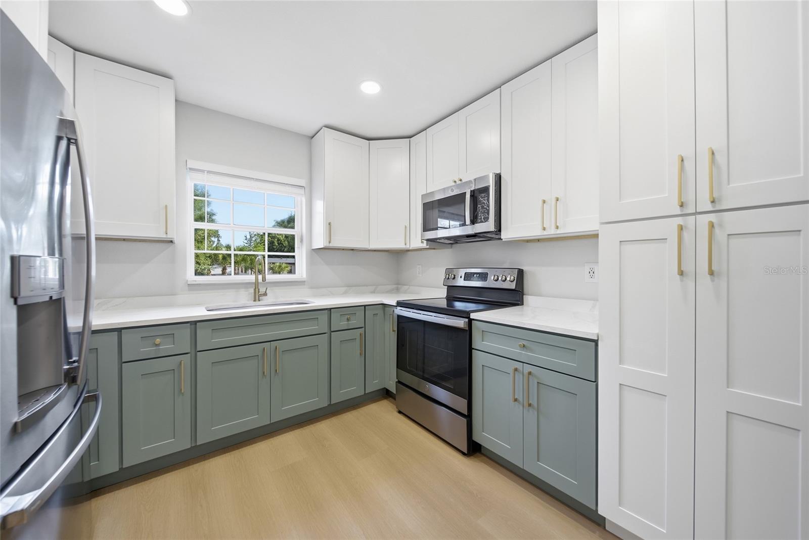 5401 E 98TH AVE — photo 3