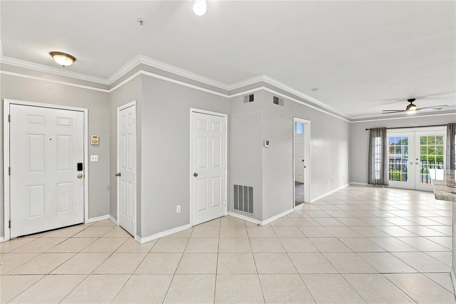 4333 BAYSIDE VILLAGE DR #206 — photo 10