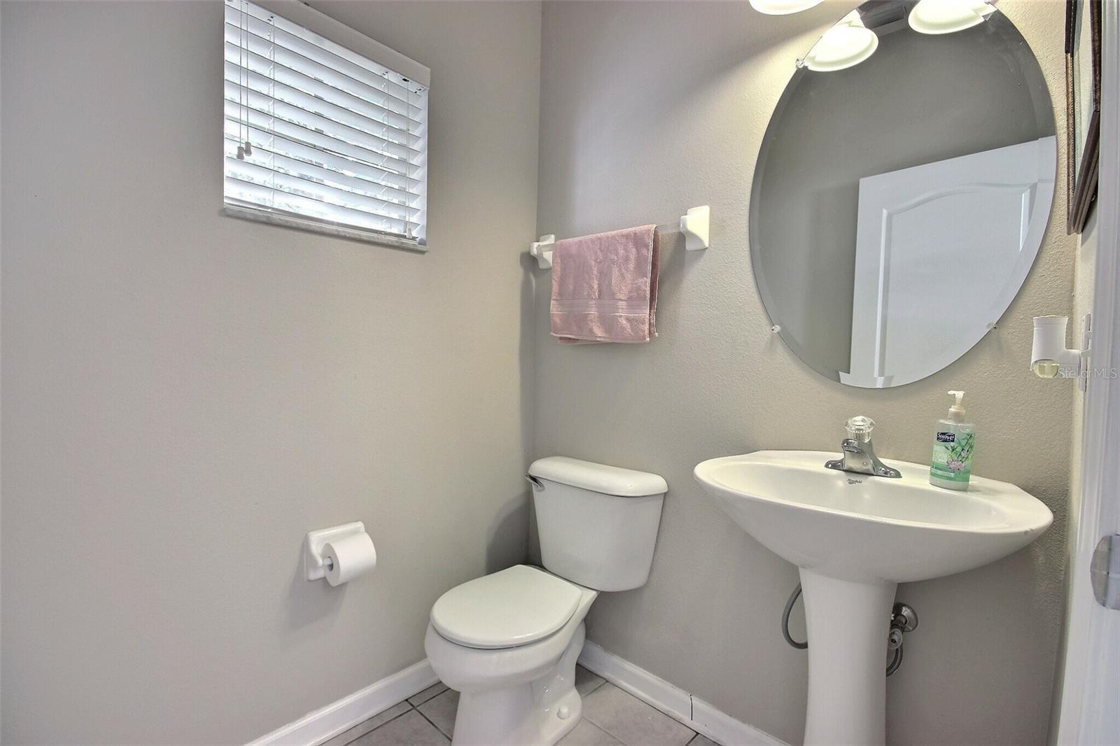 8238 72ND ST E — photo 3