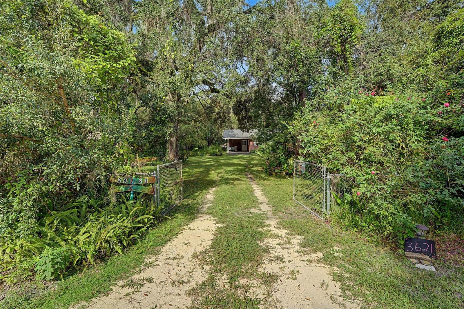 3621 OAKWOOD DR — photo 41