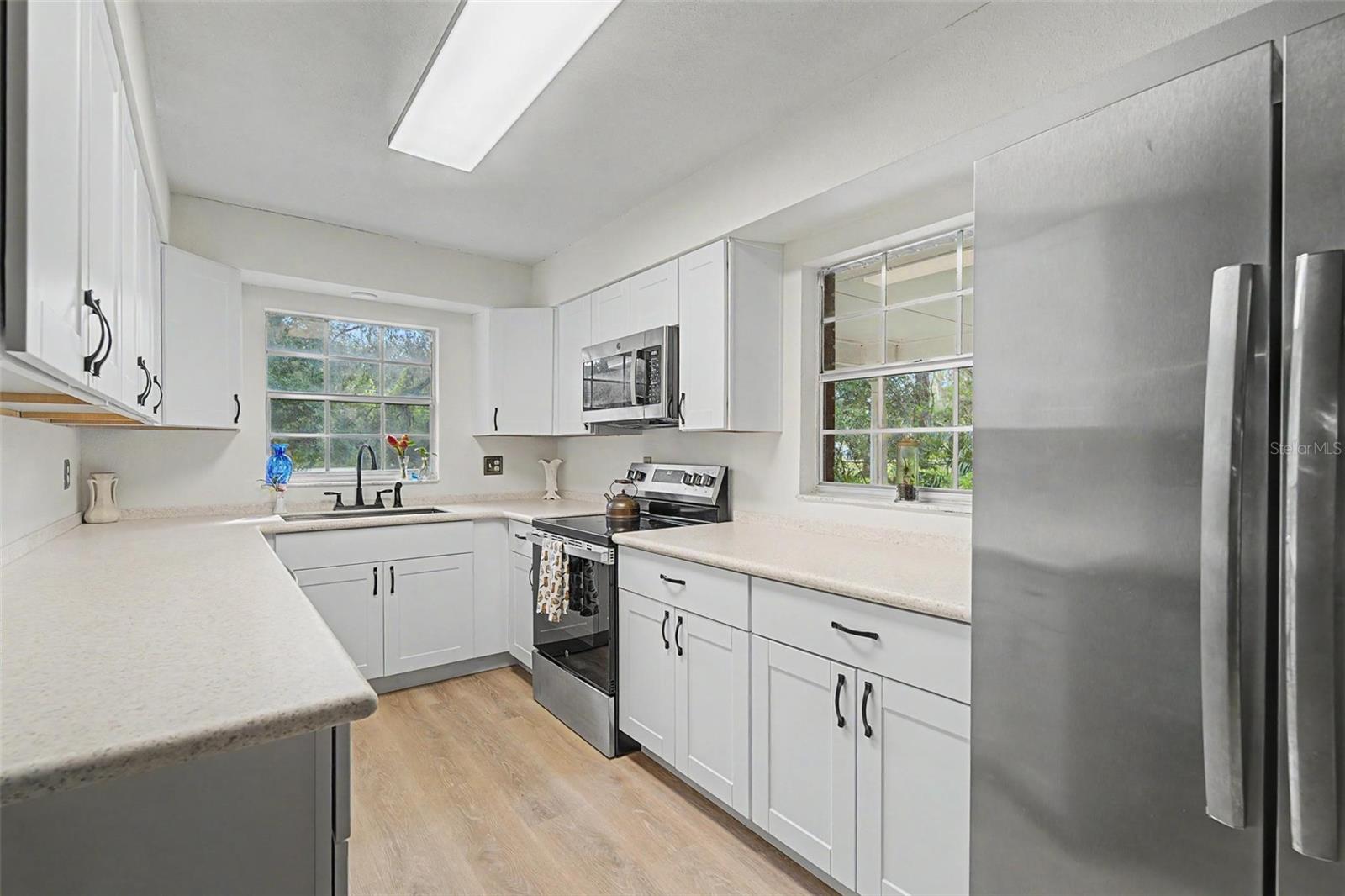 3621 OAKWOOD DR — photo 10