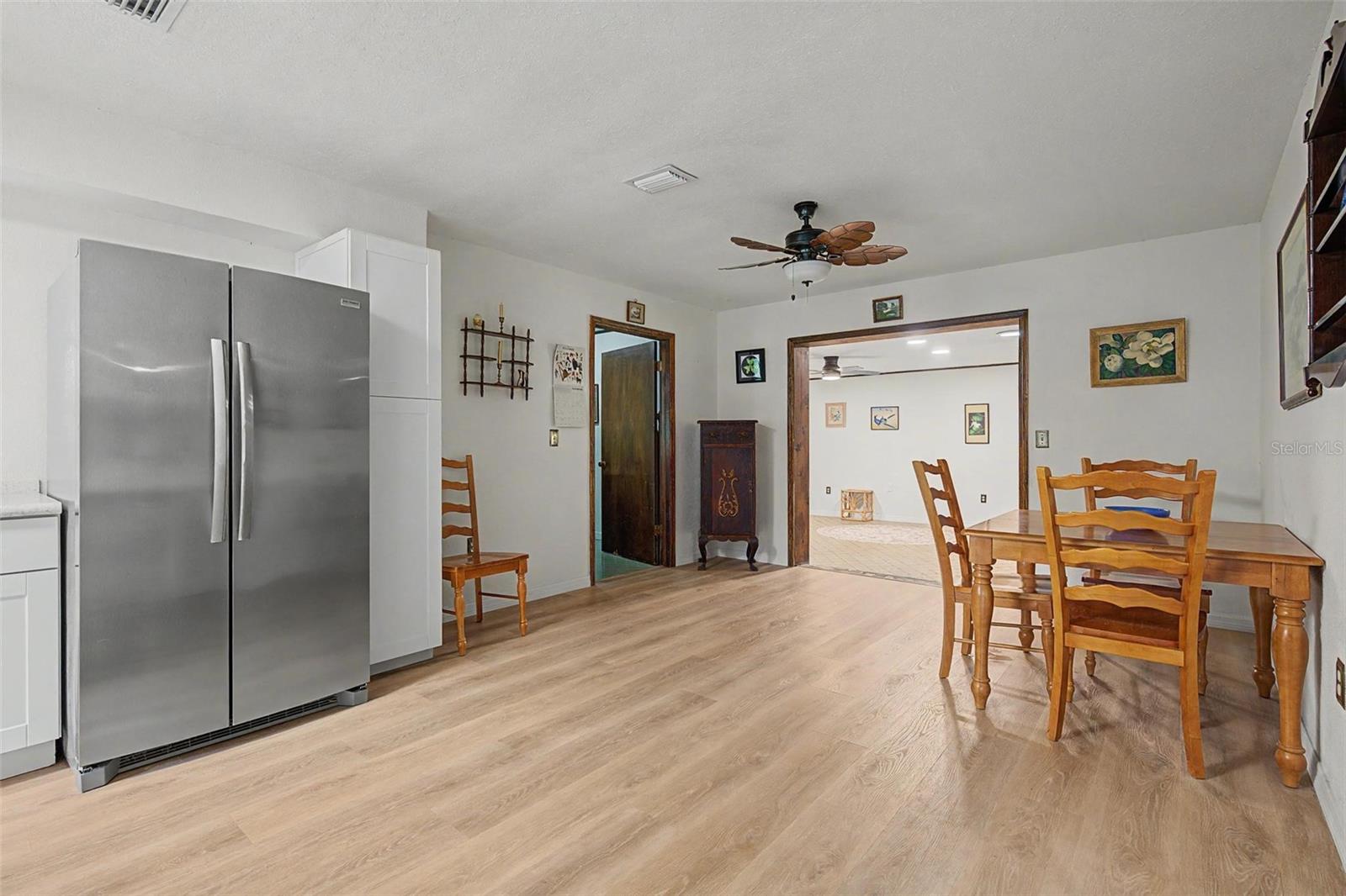 3621 OAKWOOD DR — photo 12