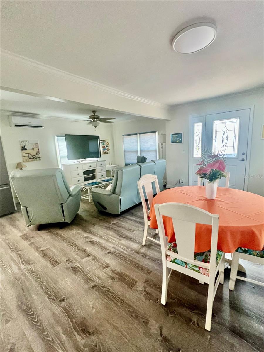 143 S PORT DR — photo 3