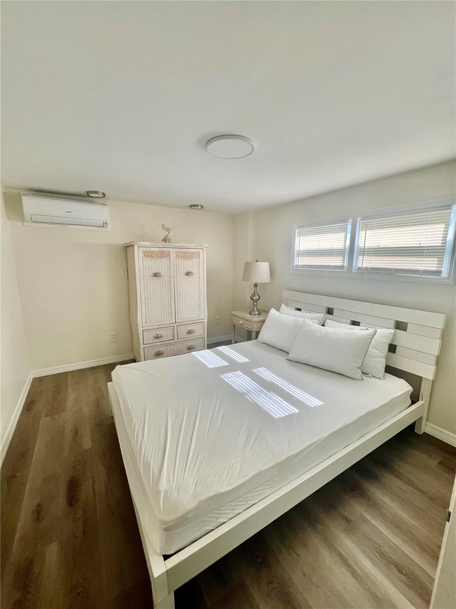 143 S PORT DR — photo 11