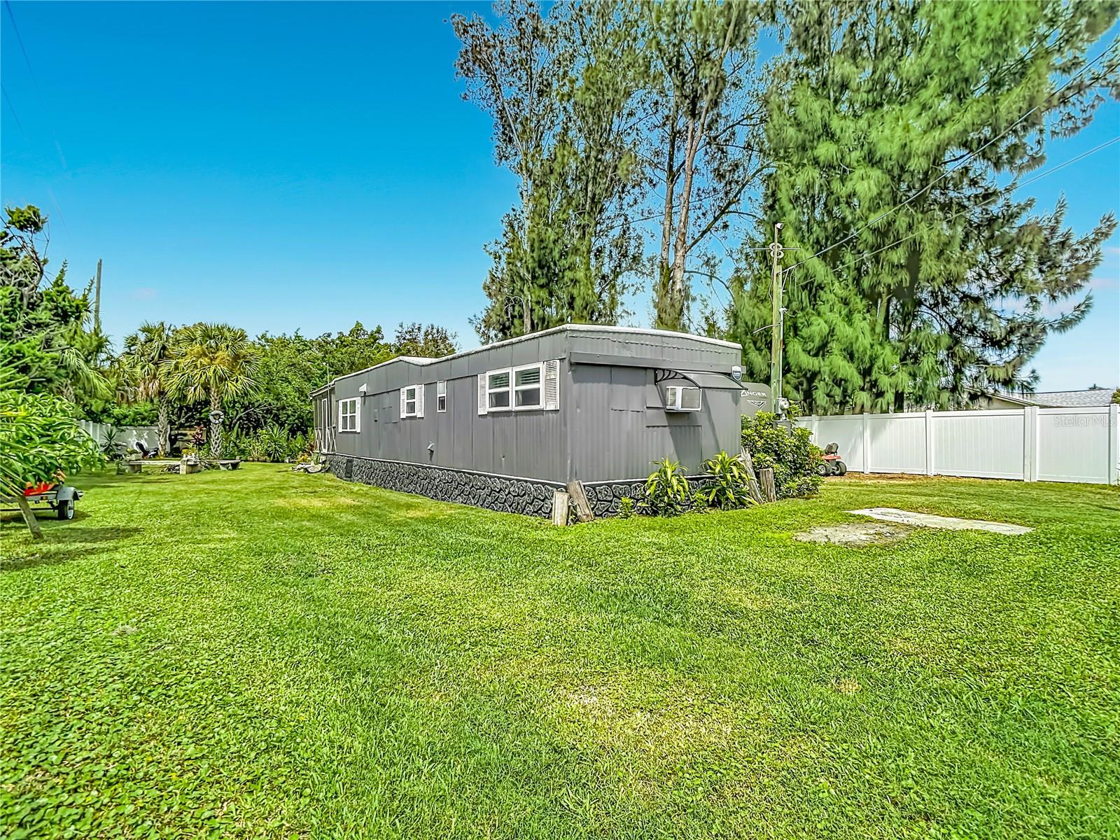 14529 WILLIAMS LN — photo 44