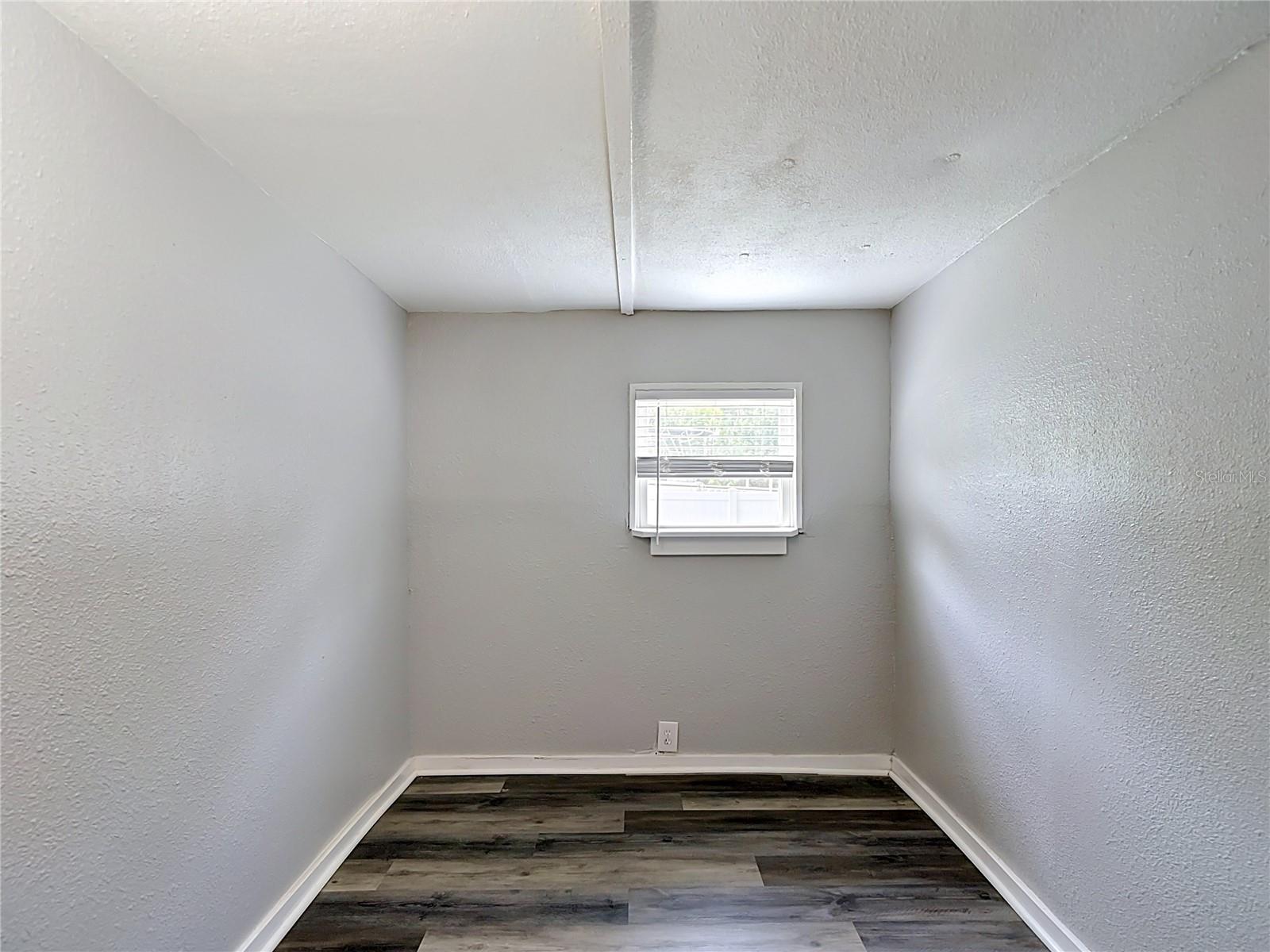 14529 WILLIAMS LN — photo 32
