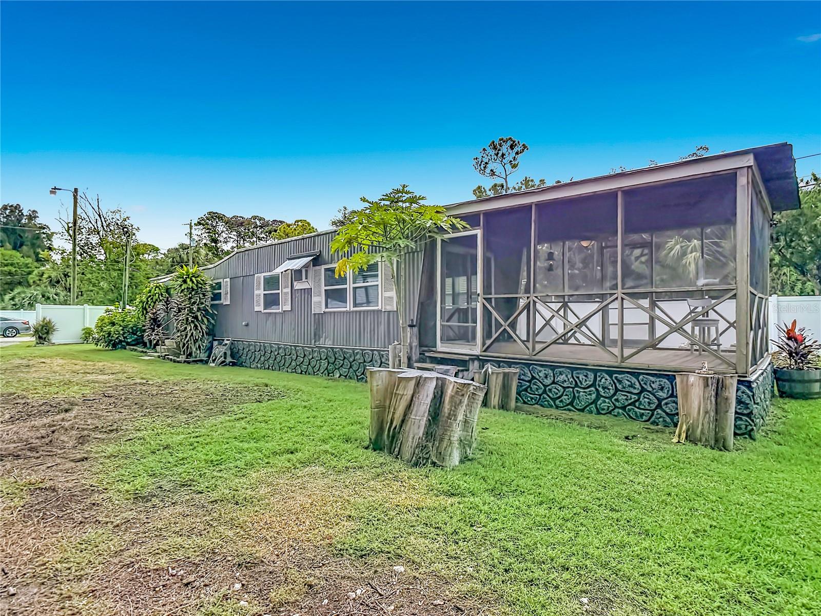 14529 WILLIAMS LN — photo 9